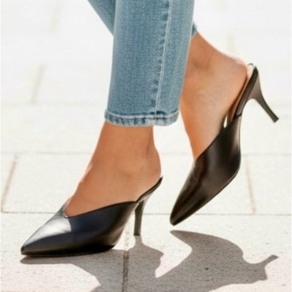 Charles David Elegant Black Leather Heels